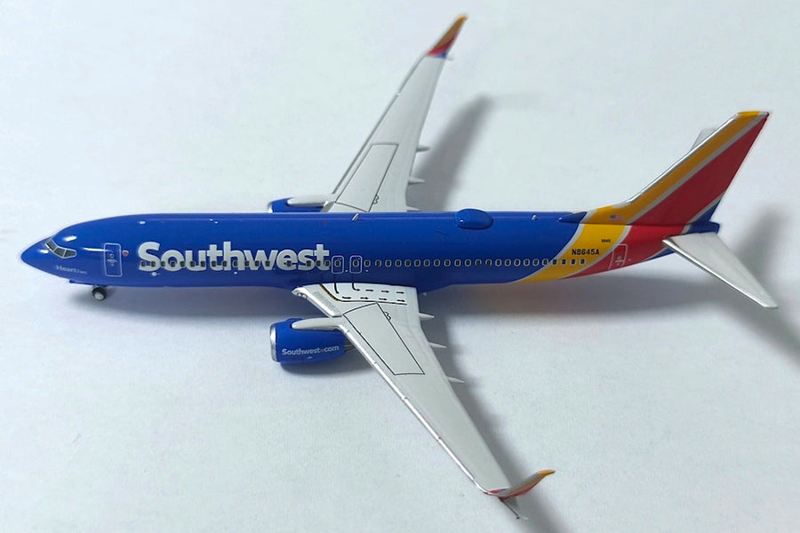 Southwest Airlines / Boeing 737-800 / N8645A / 52307 / 1:400 elaviadormodels
