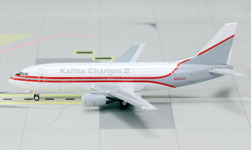 Kalitta Charters II / Boeing B737-300 (BDSF) / N335CK / 52325 / 1:400 elaviadormodels