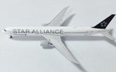 United Airlines (Star Alliance) / Boeing 767-400 / N76055 / 52362 / 1:400 elaviadormodels