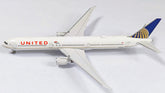 United Airlines (Orange Cheatline and the Broncos logo) / Boeing 767-400 / N76064 / 62420 / 1:400 elaviadormodels