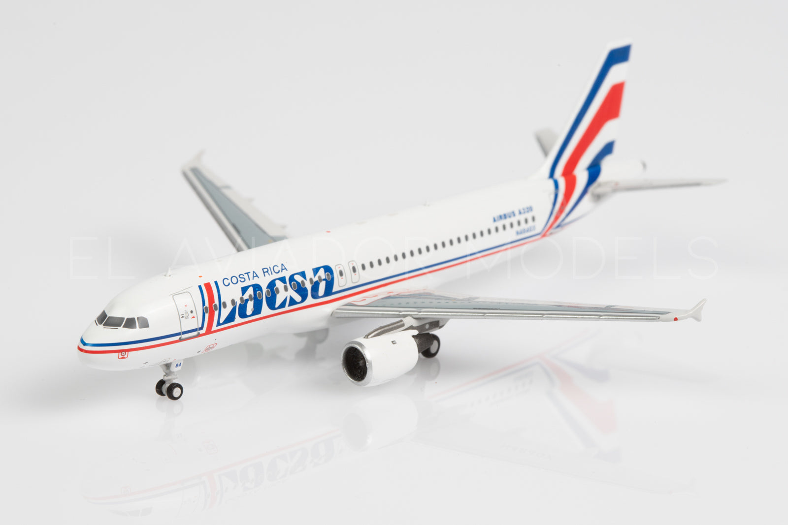Lacsa / Airbus A320 / N484GX / AG4LRC01 / 1:400 elaviadormodels