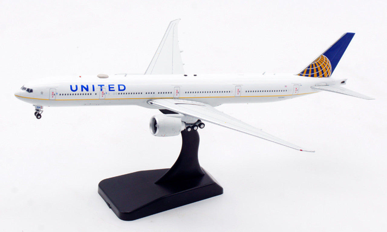 United Airlines / Boeing 777-300ER / N2534U / AV4179 / 1:400