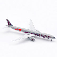 Qatar Airways / Boeing 777-300ER / A7-BEL / AV4182 / 1:400 elaviadormodels