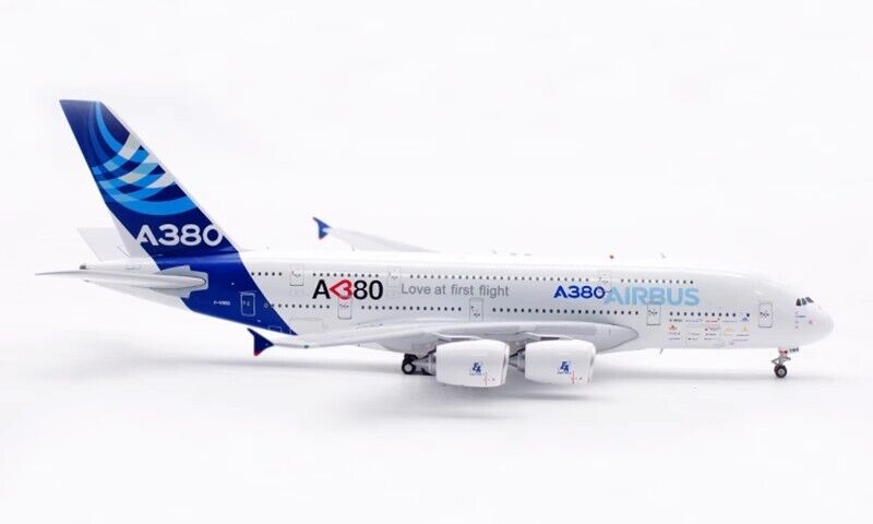 Airbus Industrie / Airbus A380-841 / F-WWDD / AV4188 / 1:400 elaviadormodels