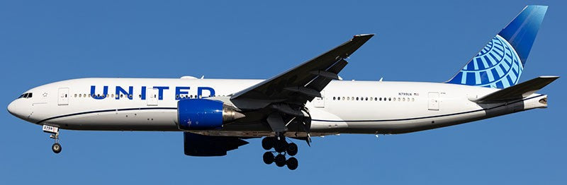 United Airlines / Boeing 777-200 / N799UA / AV4445 / 1:400 elaviadormodels