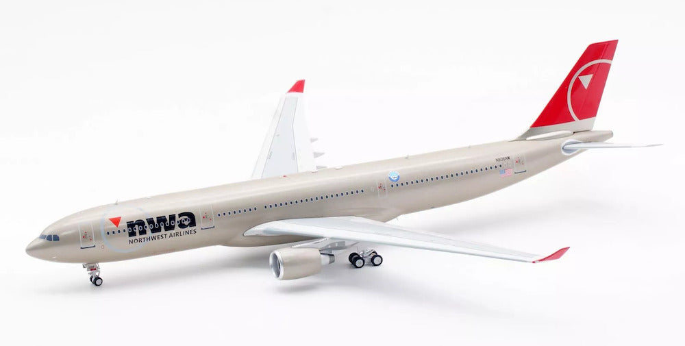 Northwest Airlines / Airbus A330-300 / N806NW / B-333-806NW / elaviadormodels