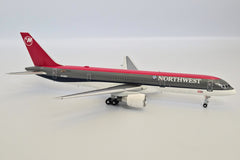 Northwest Airlines / Boeing B757-200 / N528US / B-752-NW-0525 / 1:200