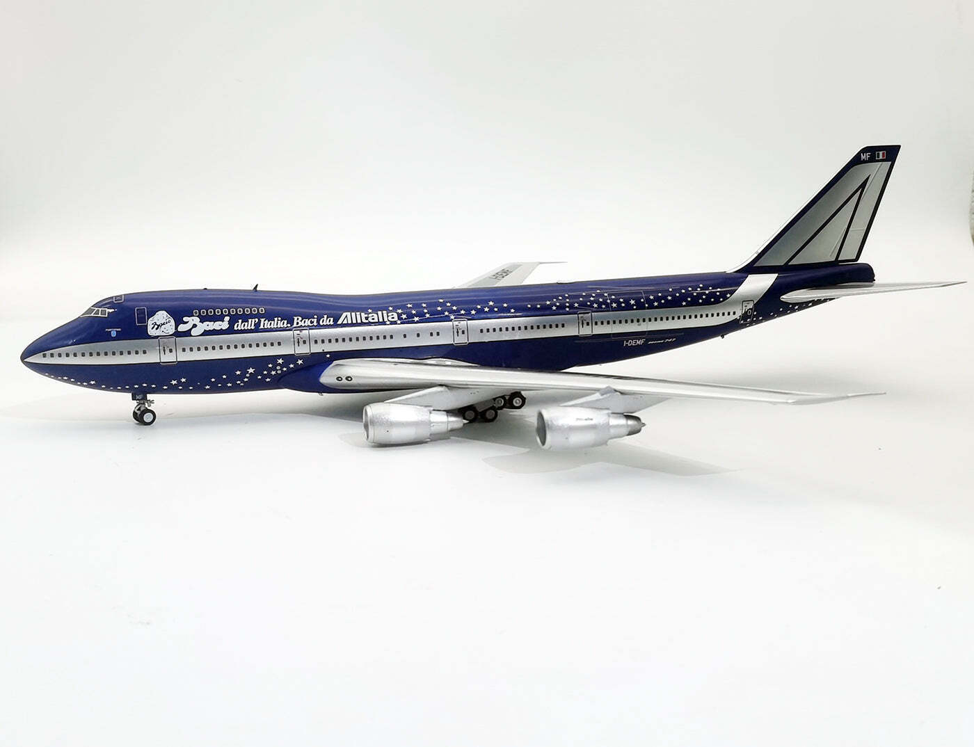 Alitalia / Boeing 747-200BM / I-DEMF BACI / B-BACI-MF / 1:200 elaviadormodels