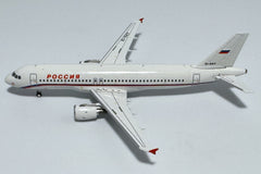 Rossiya / Airbus A320 / EI-DXY / C0005 / 1:400