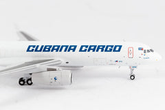 Cubana Tupolev TU-204 / CU-C1703 / 202117 / 1:400 elaviadormodels