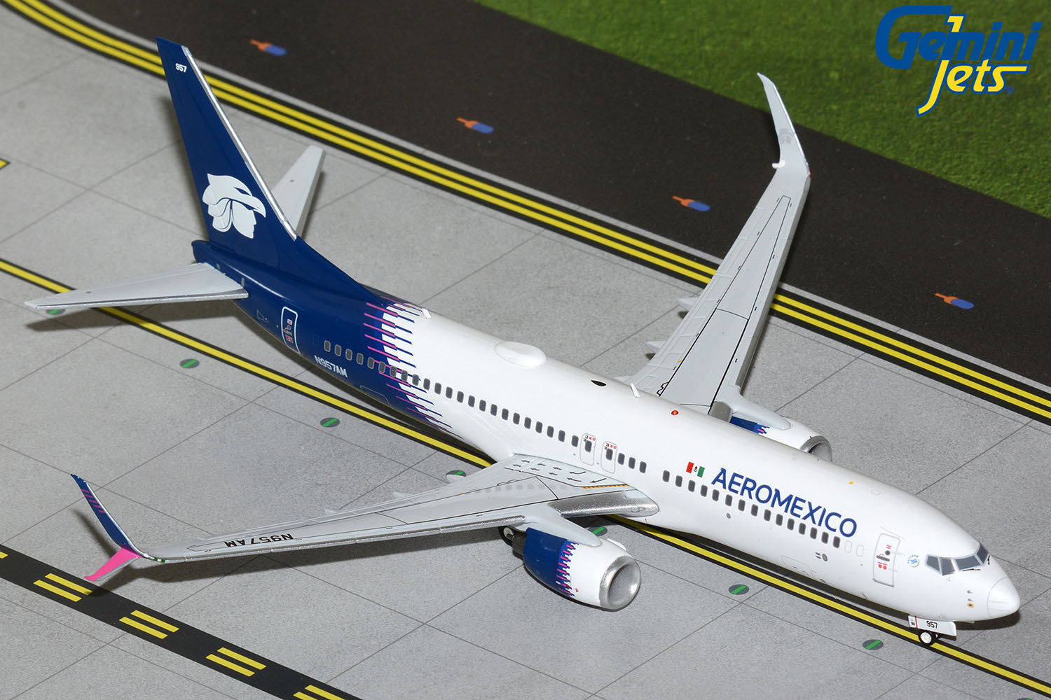 AeroMexico (New livery) / Boeing 737-800W / N957AM / G2AMX1387 / elaviadormodels