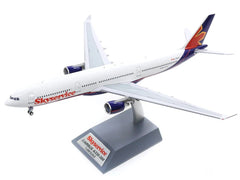 Skyservice Airlines / Airbus A330-300 / C-FBUS / IF333SG0719 / elaviadormodels