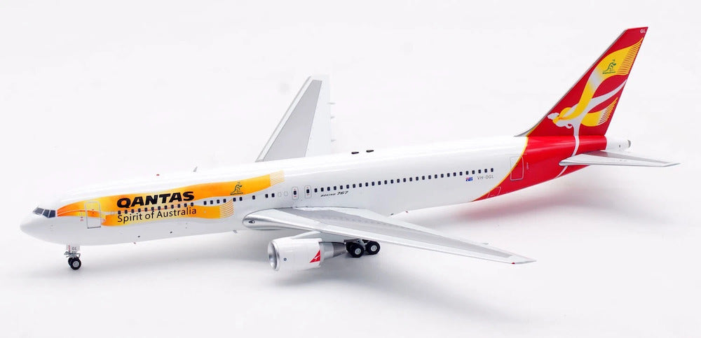 Qantas / Boeing 767-300 / VH-OGL / IF763QF0525 / elaviadormodels