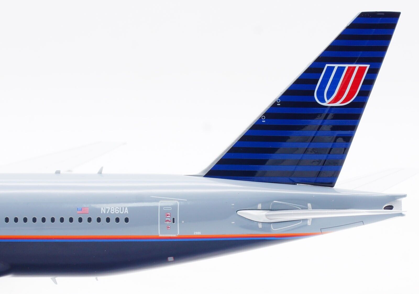 United Airlines / Boeing 777-200 / N786UA / IF772UA1123 / elaviadormodels