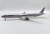 Boeing (House Colors) / Boeing 777-300 / N5014K / IF773HOUSE-P / 1:200 elaviadormodels