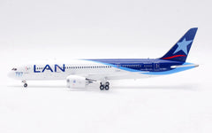 LAN Airlines / Boeing 787-8 Dreamliner / CC-BBA / IF788LAN001 / elaviadormodels