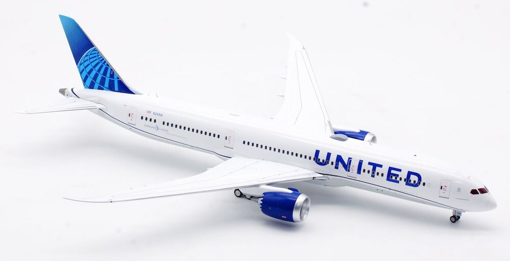 United Airlines / Boeing 787-9 / N29981 / IF789UA1123 / 1:200