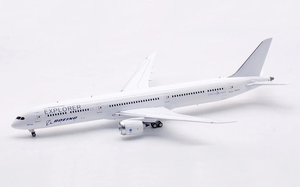 Boeing / Boeing 787-10 Dreamliner Explorer / N8290V / IF78XBOEING290V / 1:200 elaviadormodels