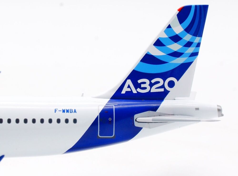 Airbus (HOUSE) / A320-200  / F-WWBA / IFAIRBUS320 / 1:200 elaviadormodels