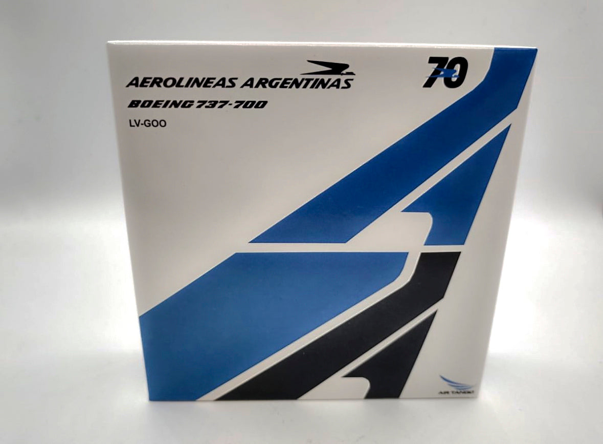 Aerolineas Argentinas / Boeing B737-700 / LV-GOO / 1:400 elaviadormodels