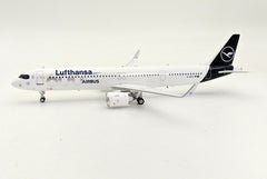 Lufthansa (600th Airbus livery) / A321-271NX / D-AIEQ / JF-A321-036 / 1:200 elaviadormodels