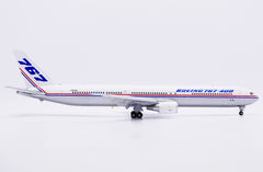 Boeing (House Color) / Boeing 767-400ER Polished (Flaps Down) / N76400 / LH2496A / 1:200