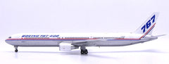 Boeing (House Color) / Boeing 767-400ER Polished (Flaps UP)/ N76400 / LH2496 / 1:200