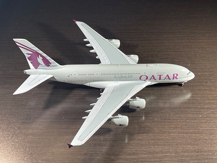 Qatar Airways / Airbus A380-841 / A7-APA / AV4136 / 1:400