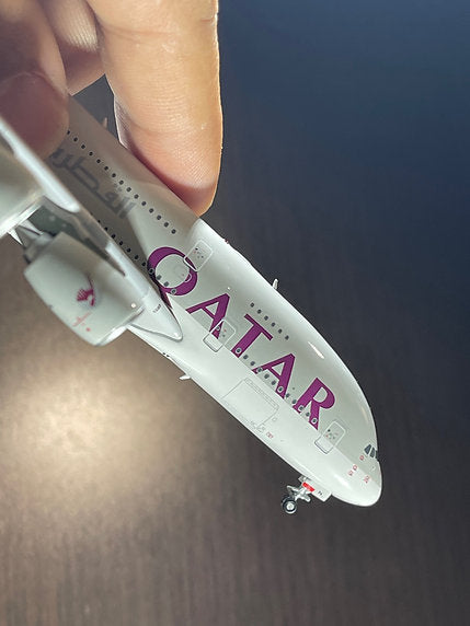 Qatar Airways / Airbus A380-841 / A7-APA / AV4136 / 1:400