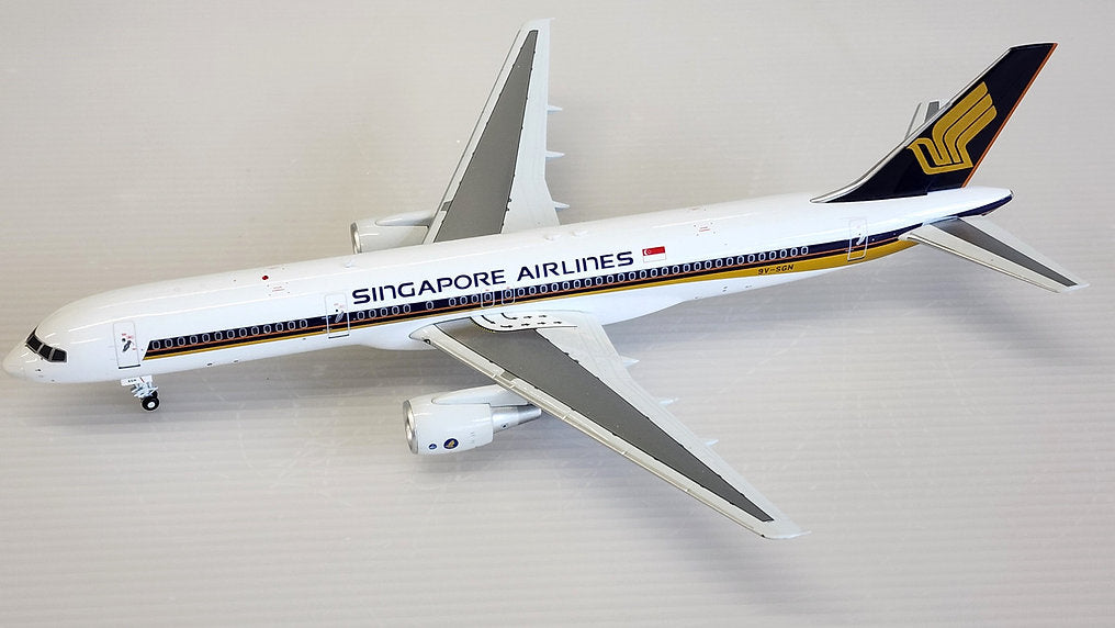 Singapore / Boeing 757-200 / 9V-SGN / WB-757-2-002 / 1:200