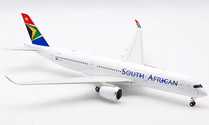 South African Airways / Airbus A350-900 / ZS-SDF / IF359SAA05 / 1:200 elaviadormodels