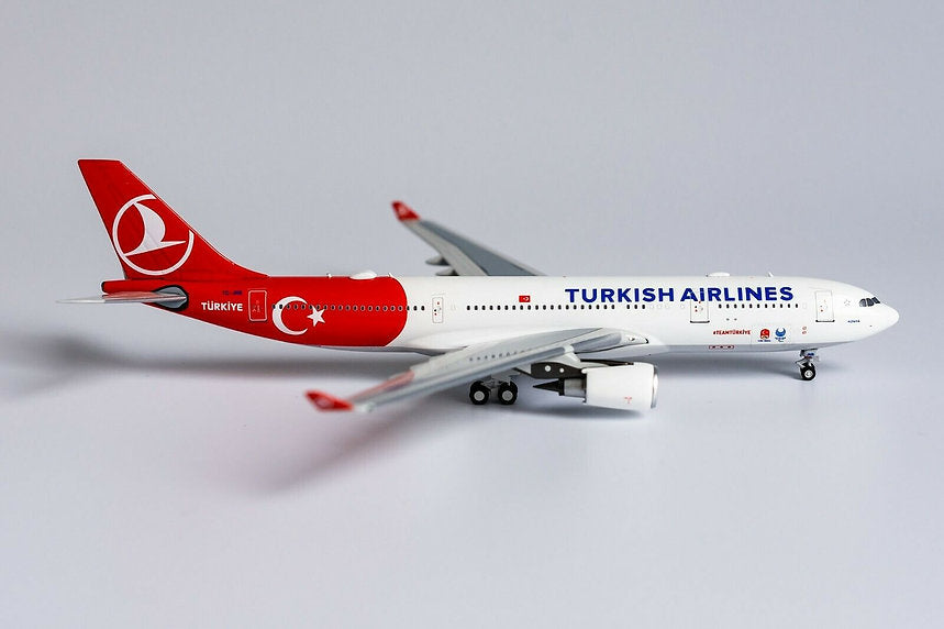 非売品◼︎トルコ TURKISH AIRLINES A330-300 1:200 ー品販売 rid.fpno