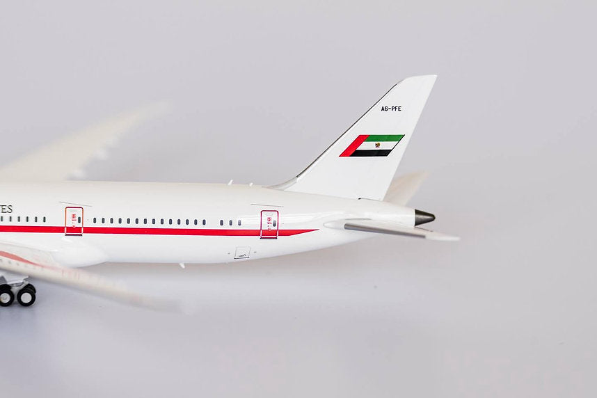 United Emirates Arab / Boeing B787-9 / A6-PFE / 55042 / 1:400 *LAST ONE*