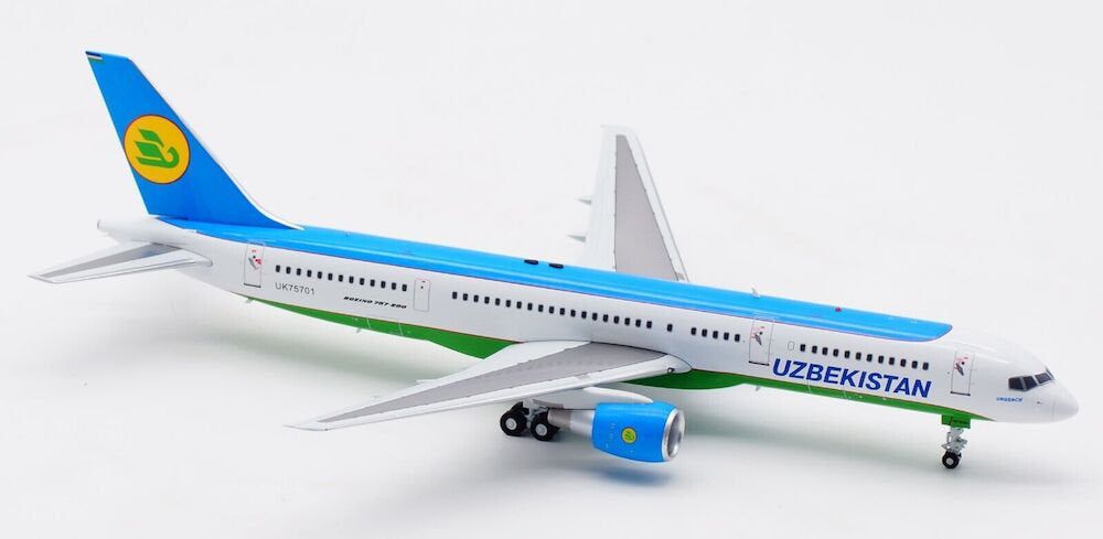 Uzbekistan Airways / Boeing 757-200 / UK75701 / IF752HY0522 / 1:200 elaviadormodels