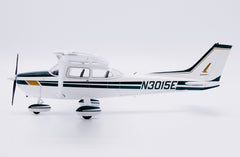 Private / Cessna 172 / N3015E / XX172001 / 1:72