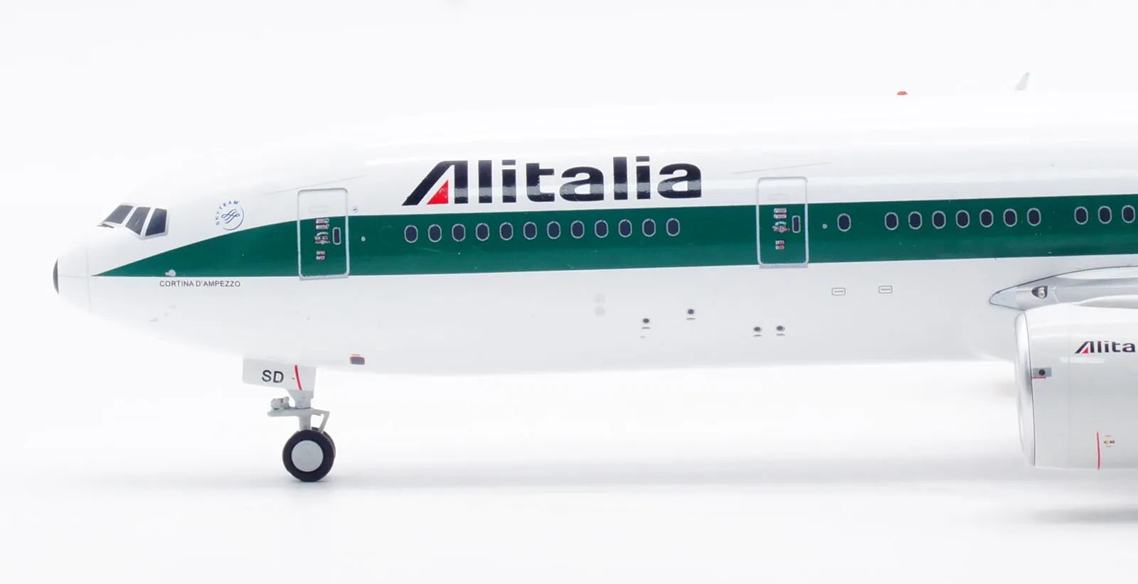 Alitalia / Boeing 777-200 / I-DISD / IF772AZ1223 /  elaviadormodels