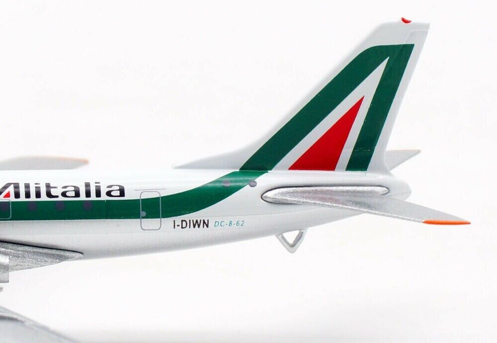 1:400 RETRO Alitalia / CSA - Tupolev Tu-104A I-DIWN / OK-NDF