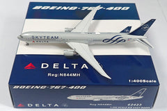 Delta Airlines (SkyTeam Livery) / Boeing 767-400 / N844MH / 62423 / 1:400 elaviadormodels