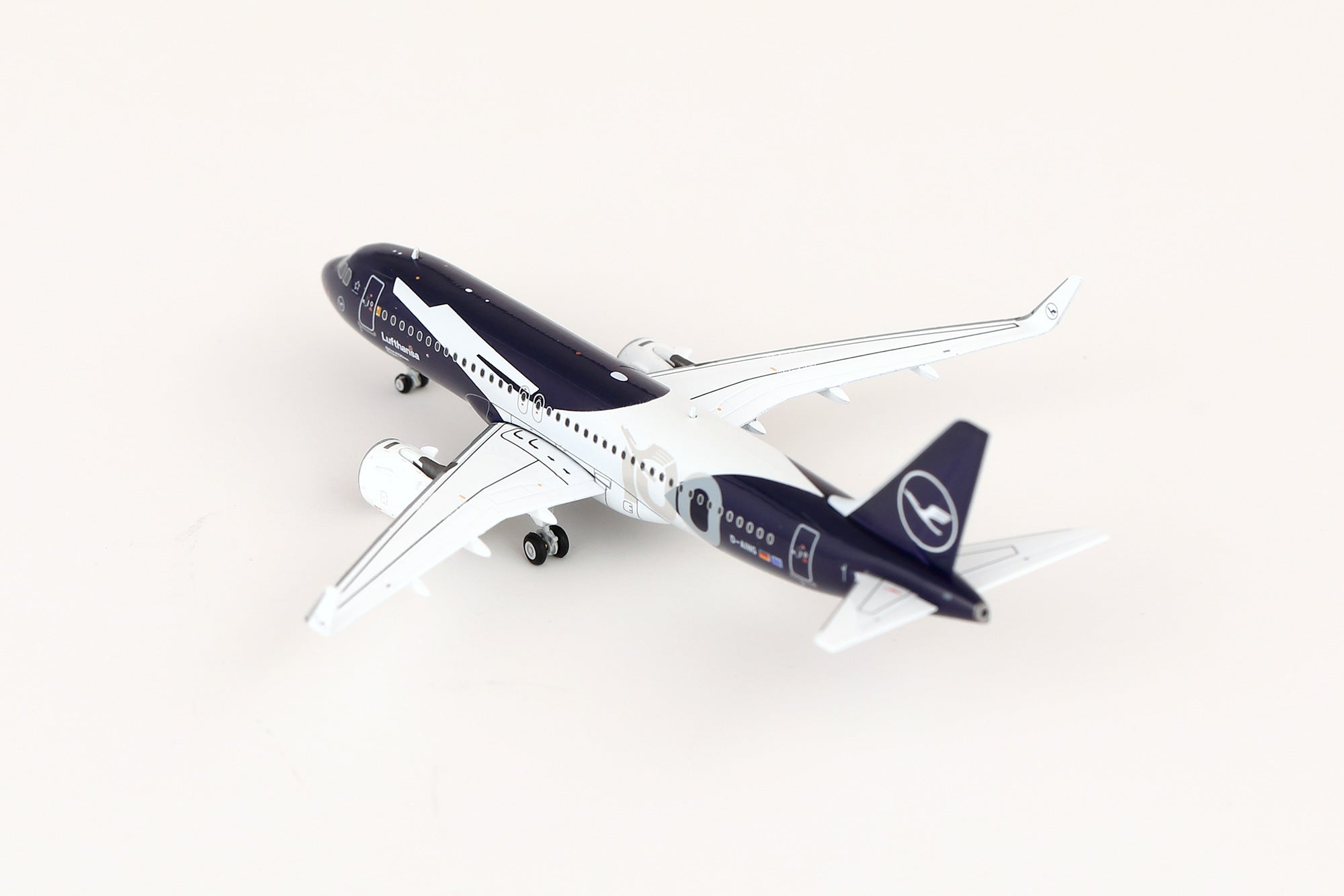 Lufthansa / Airbus A320 Neo / D-AING / A420701 / 1:400