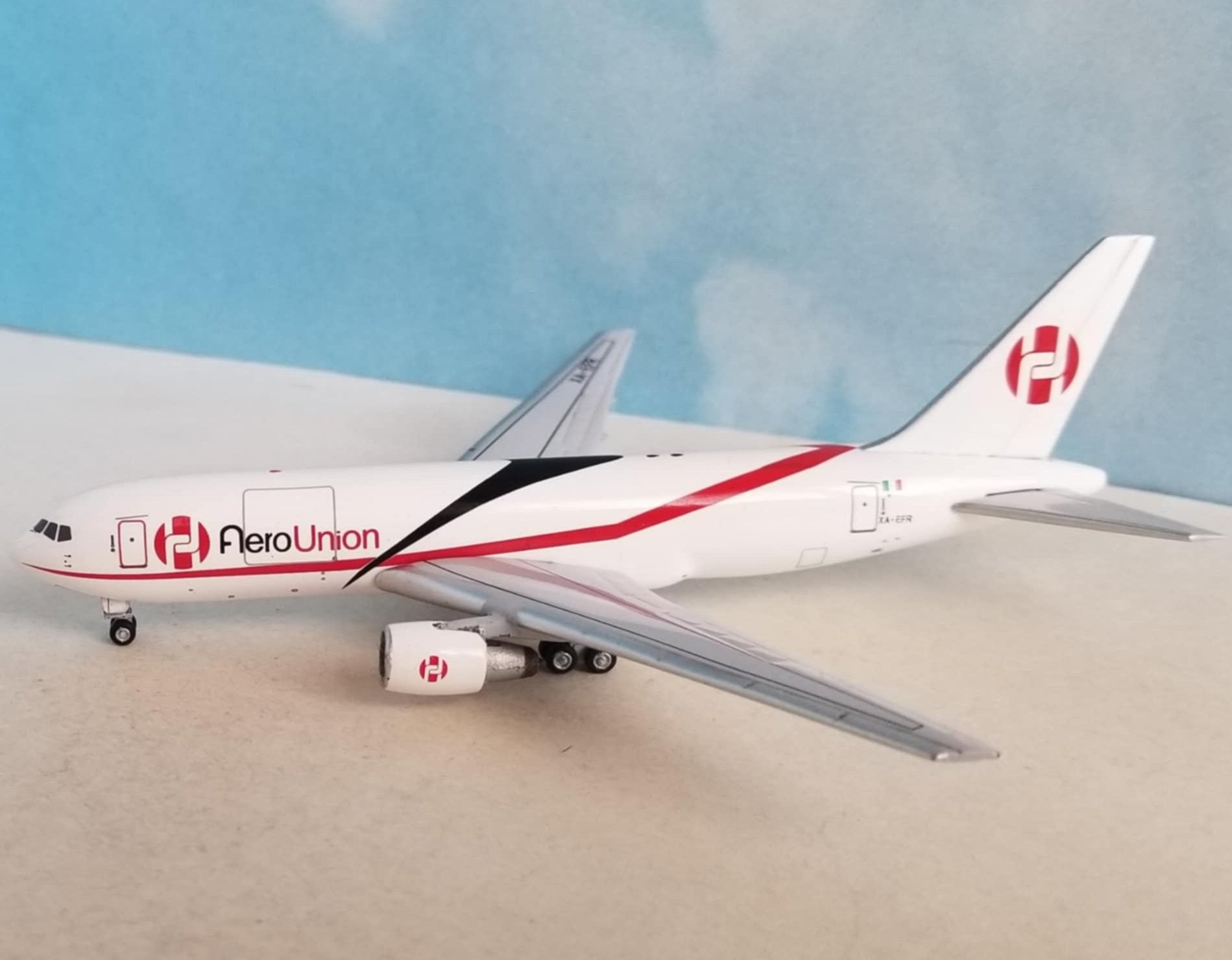 Aero Union / Boeing B767-200 / XA-EFR / AC400000 / elaviadormodels