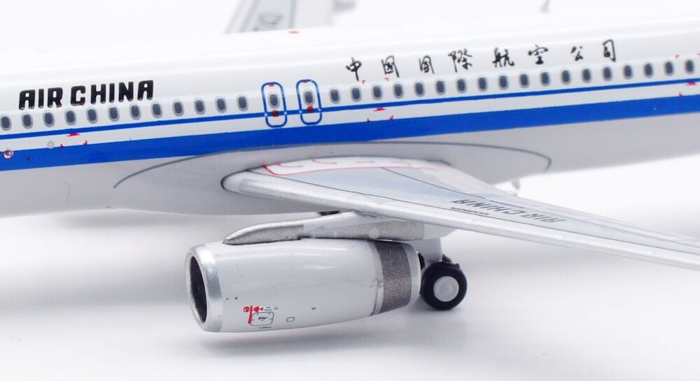 Air China / Airbus A320 / B-8743 / AV4167 / 1:400
