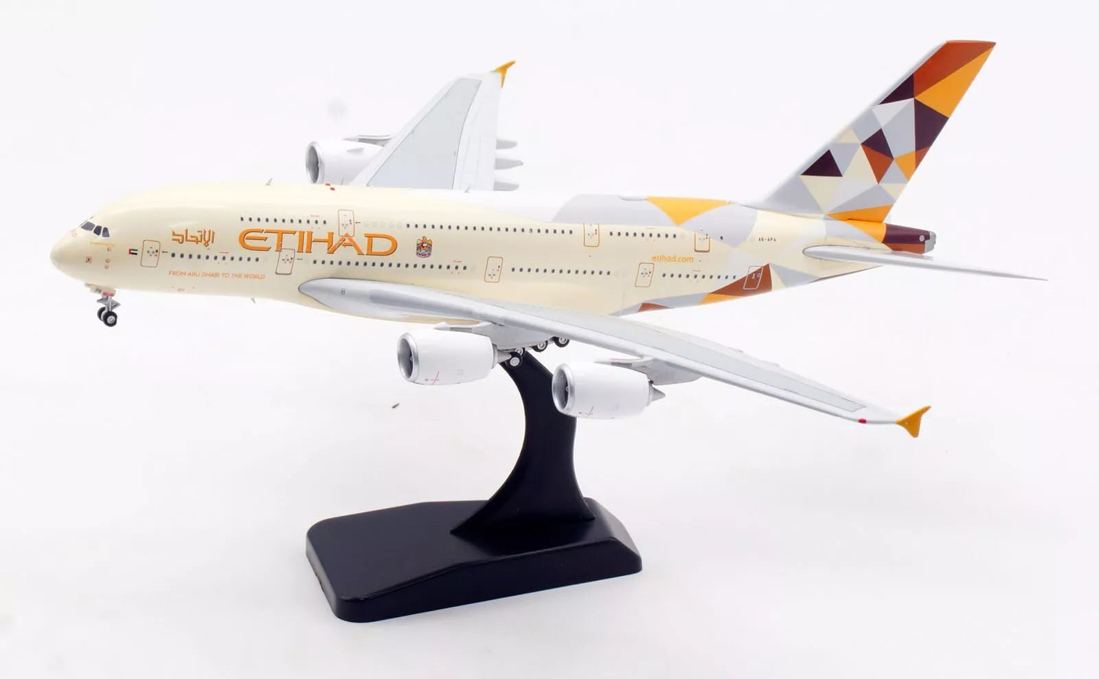 Etihad / Airbus A380-841 / A6-APA / AV4184 / 1:400 elaviadormodels