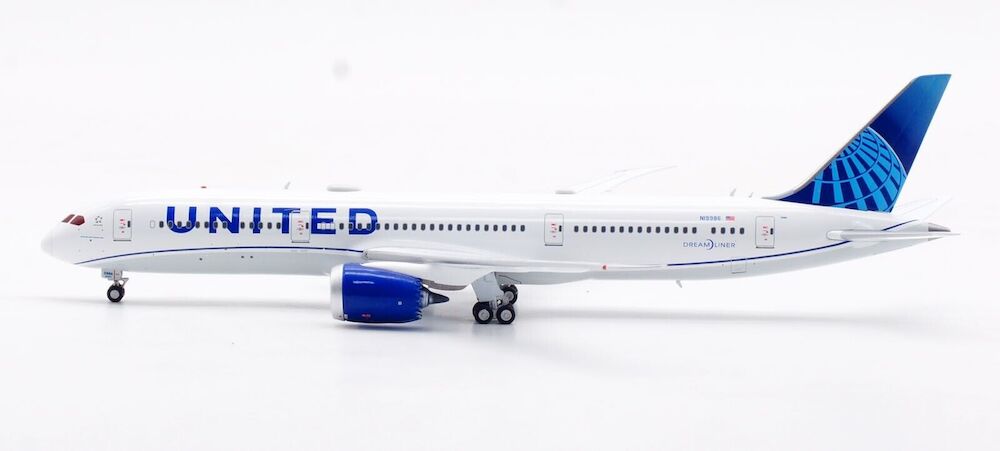 United Airlines / Boeing B787-9 Dreamliner / N19986 / AV4192 / 1:400 elaviadormodels