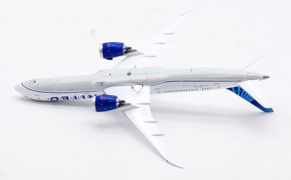 United Airlines / Boeing B787-9 Dreamliner / N19986 / AV4192 / 1:400 elaviadormodels