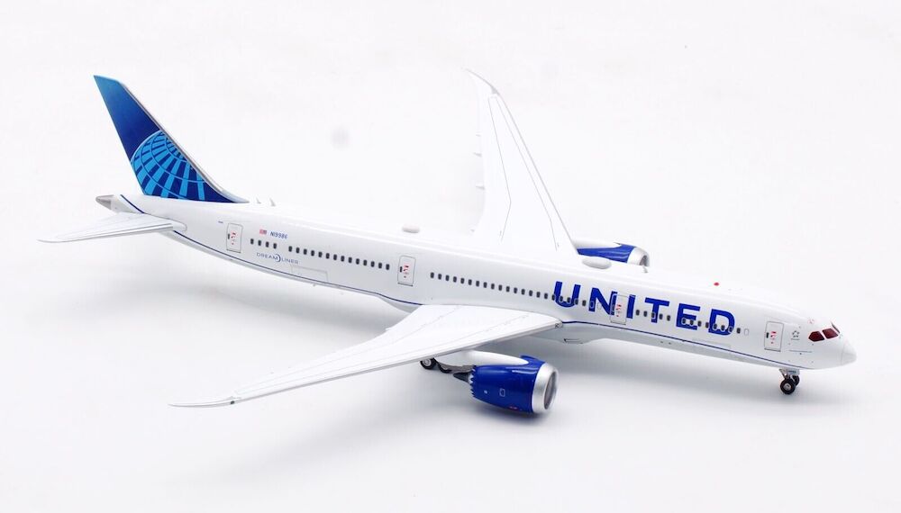 United Airlines / Boeing B787-9 Dreamliner / N19986 / AV4192 / 1:400 elaviadormodels