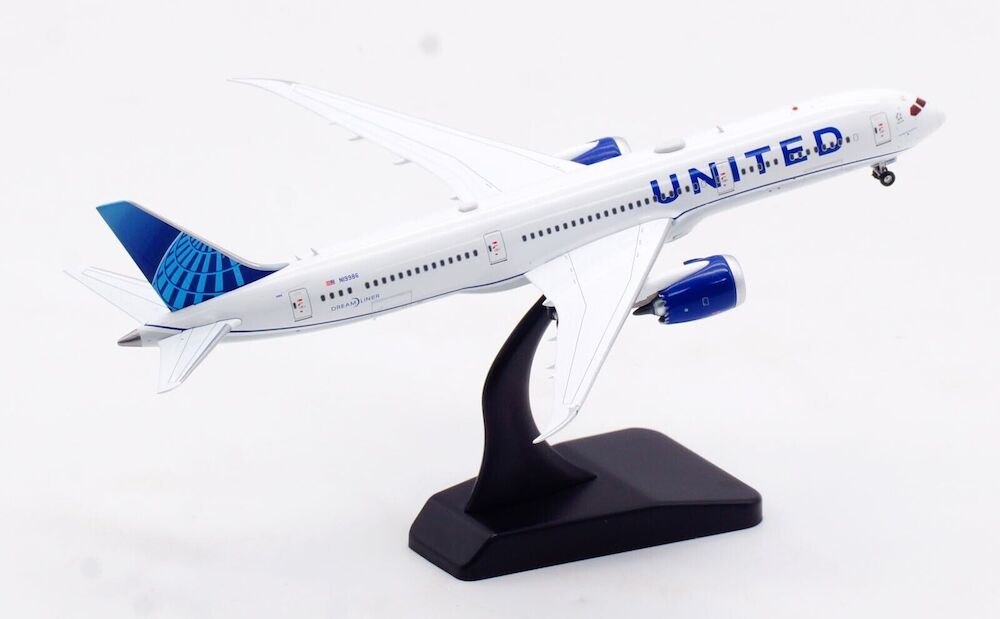 United Airlines / Boeing B787-9 Dreamliner / N19986 / AV4192 / 1:400 elaviadormodels