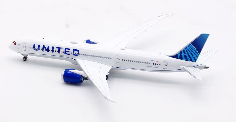 United Airlines / Boeing B787-9 Dreamliner / N19986 / AV4192 / 1:400 elaviadormodels