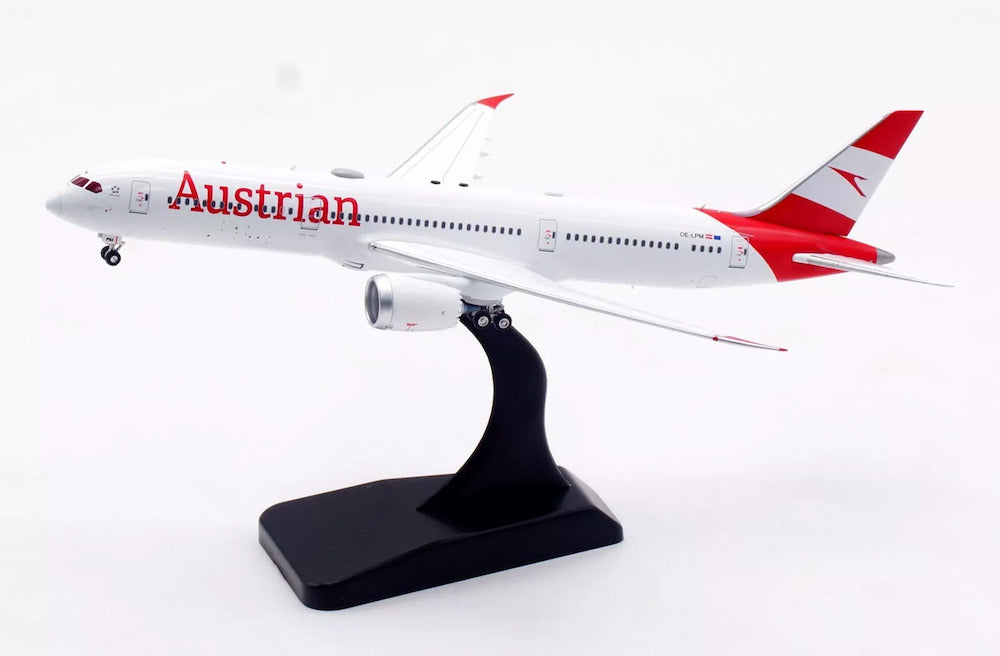 Austrian Airlines / Boeing 787-9 Dreamliner / OE-LPM / AV4206 / elaviadormodels
