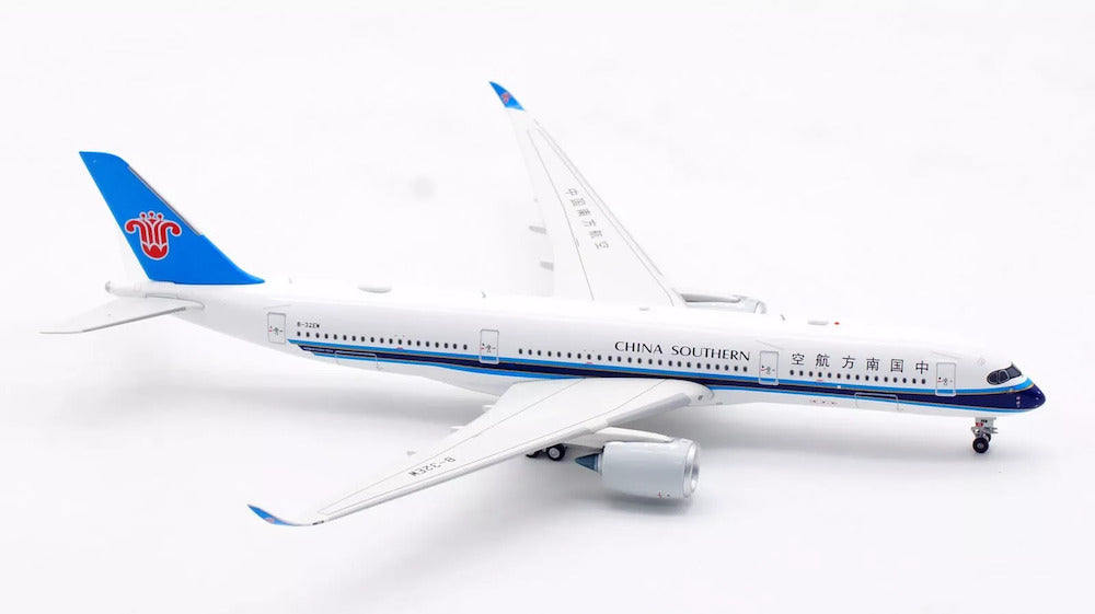China Southern Airlines / Airbus A350-941 / B-32EW / AV4207 / elaviadormodels