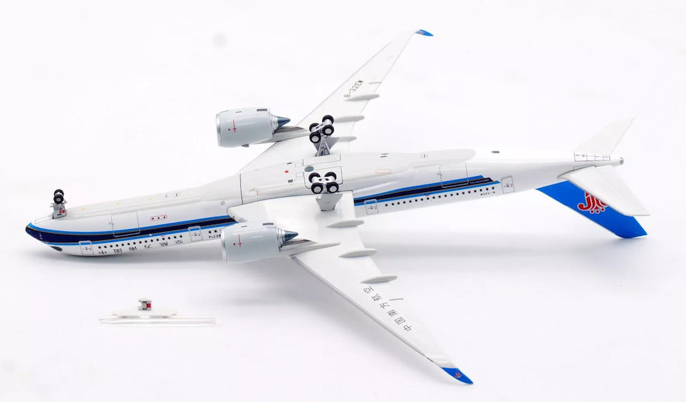 China Southern Airlines / Airbus A350-941 / B-32EW / AV4207 / elaviadormodels